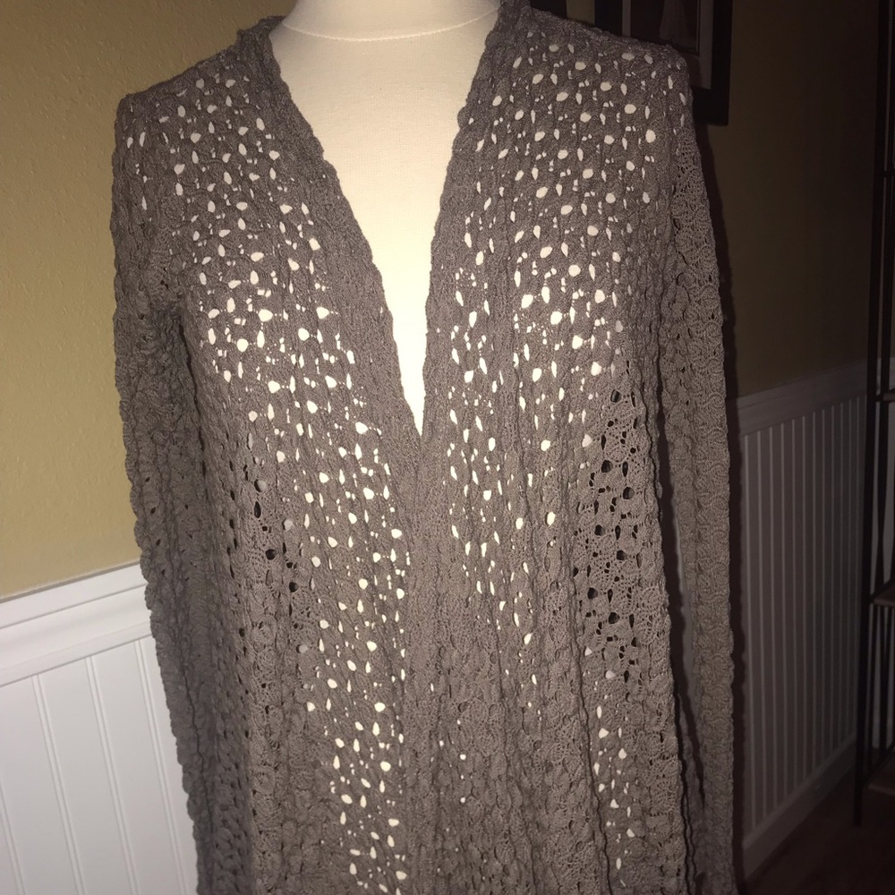 Kennar lovely cardigan super intricate design
